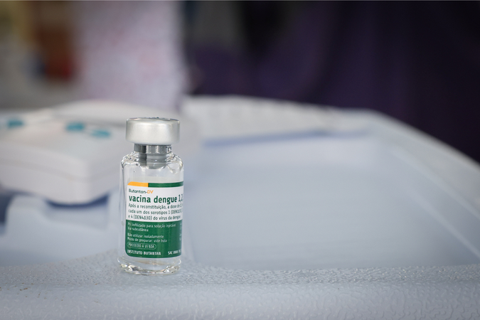 SUSPENSÃO DA VACINA CONTRA DENGUE!